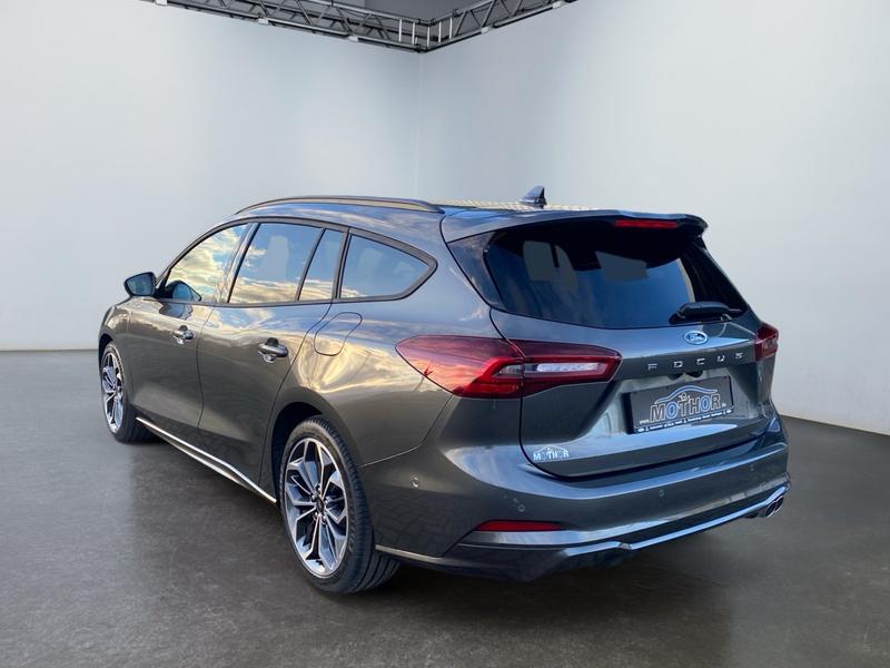 Ford Focus · ST-Line X