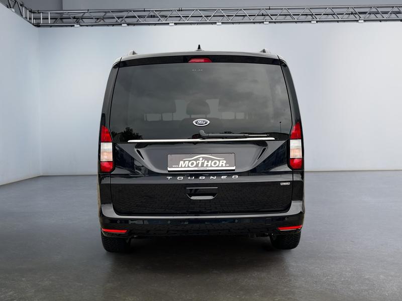 Ford Tourneo Connect · Titanium