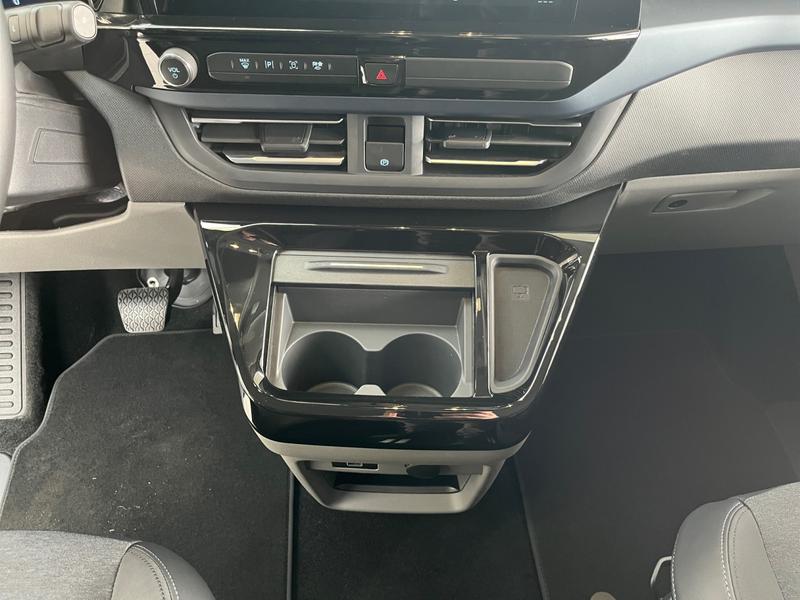 Ford Tourneo Custom · Active · Bild 9