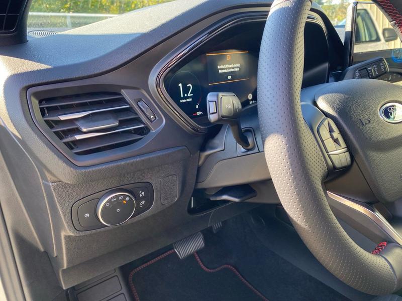 Ford Focus · ST-Line X · Bild 16