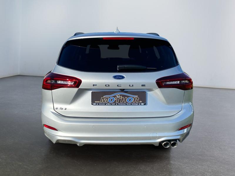 Ford Focus · ST-Line X