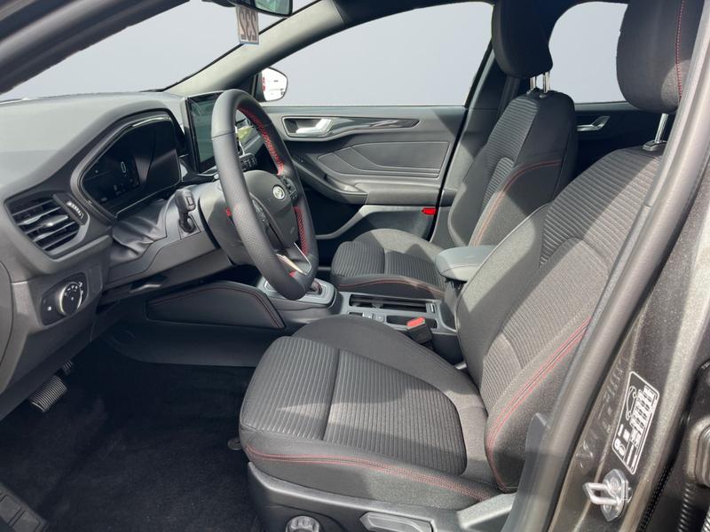Ford Focus · ST-Line X
