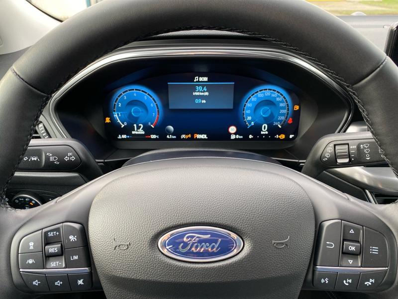 Ford Focus · Titanium X · Bild 12