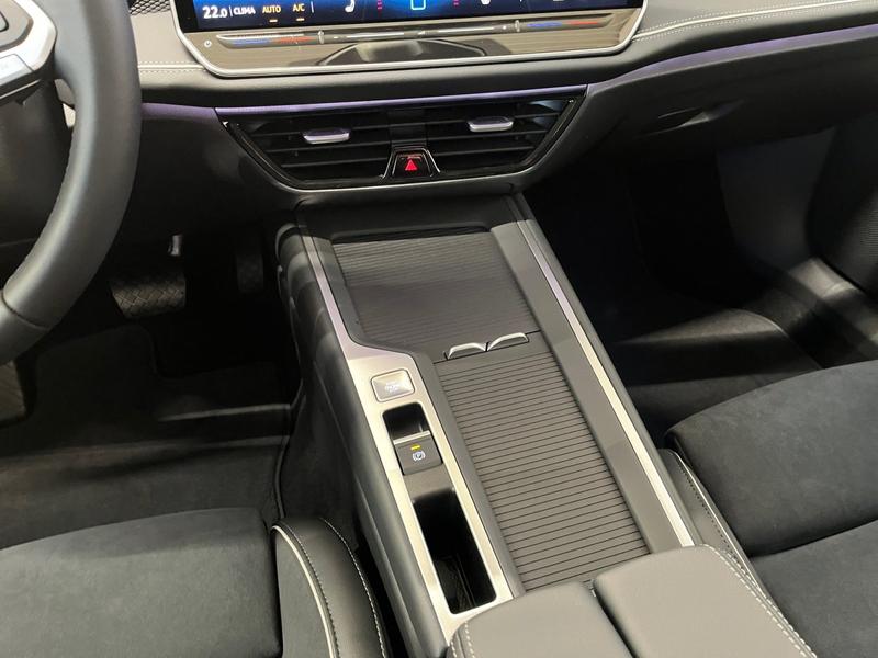 VW Passat Variant · Business · Bild 8