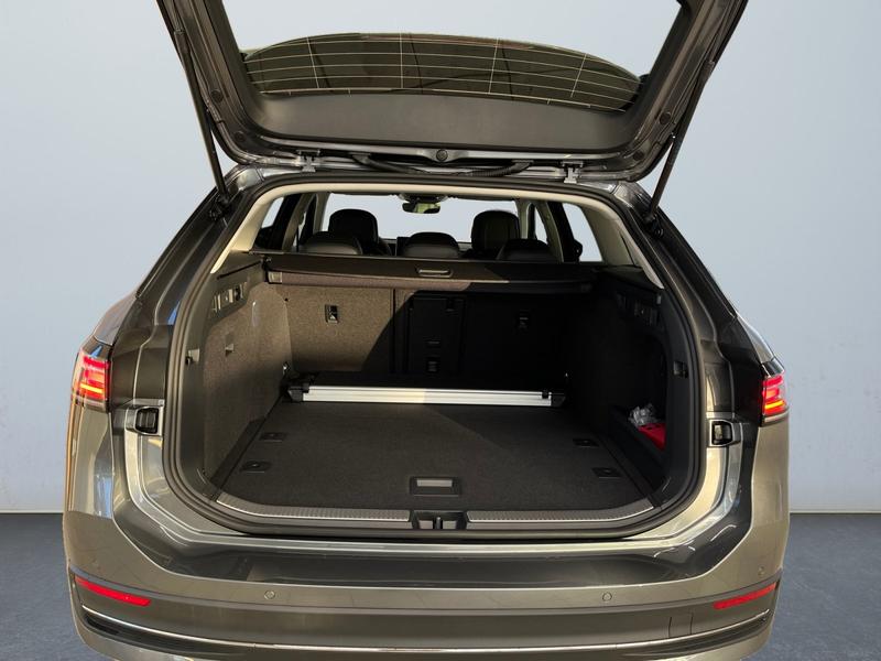 VW Passat Variant · Business · Bild 13