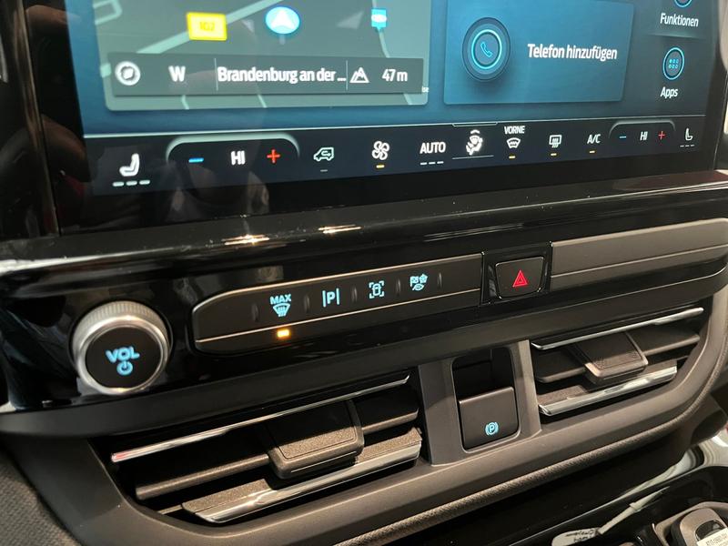 Ford Tourneo Custom · Titanium · Bild 19