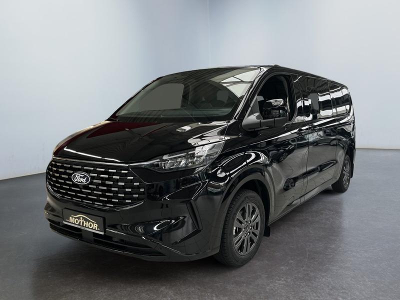 Ford Tourneo Custom · Titanium