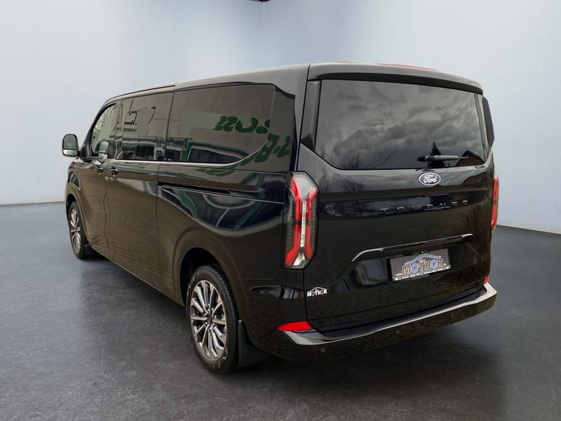 Ford Tourneo Custom · Titanium X L2 FWD