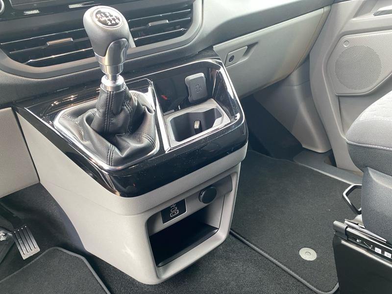 Ford Tourneo Custom · Titanium L1 FWD · Bild 18
