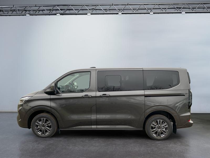 Ford Tourneo Custom · Titanium L1 FWD