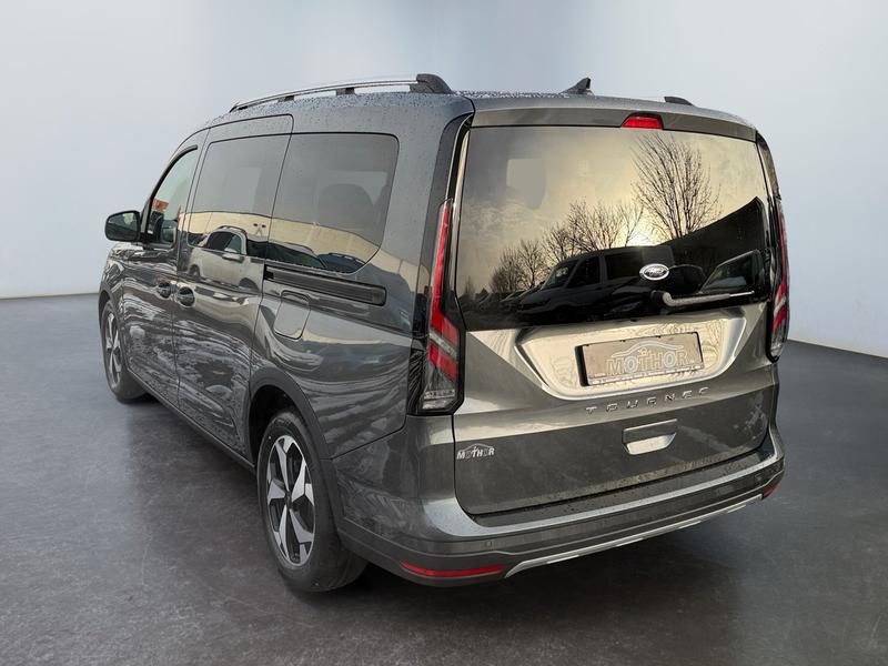 Ford Grand Tourneo · Active
