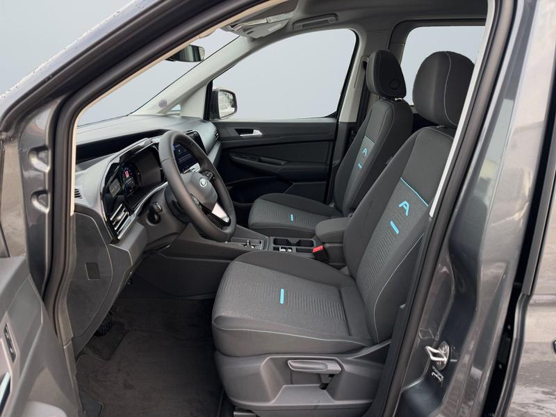 Ford Grand Tourneo · Active