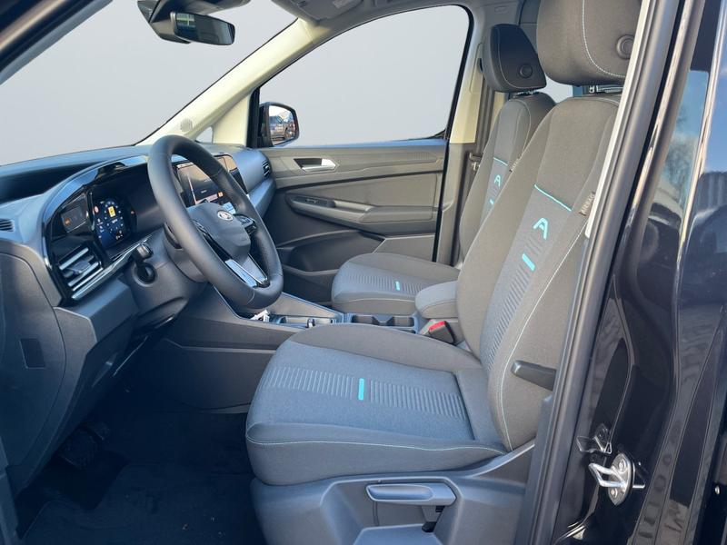 Ford Grand Tourneo · Active