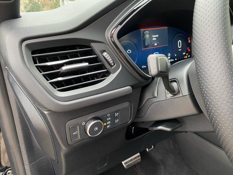 Ford Kuga · ST-Line X · Bild 16