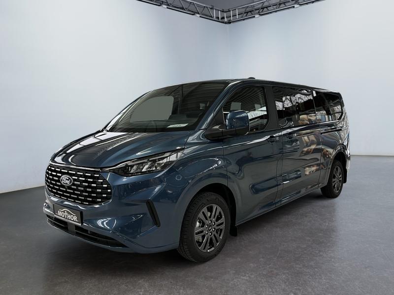 Ford Tourneo Custom · Titanium