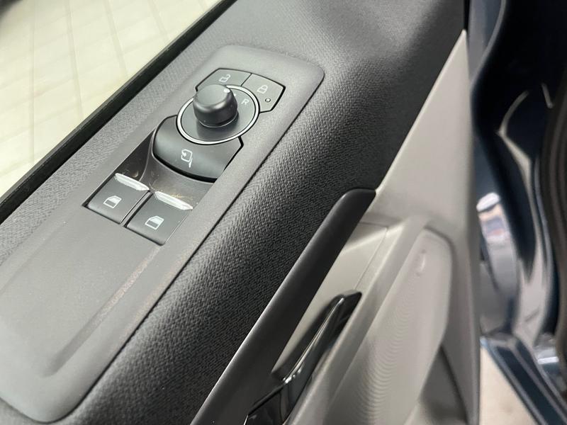 Ford Tourneo Custom · Titanium · Bild 21