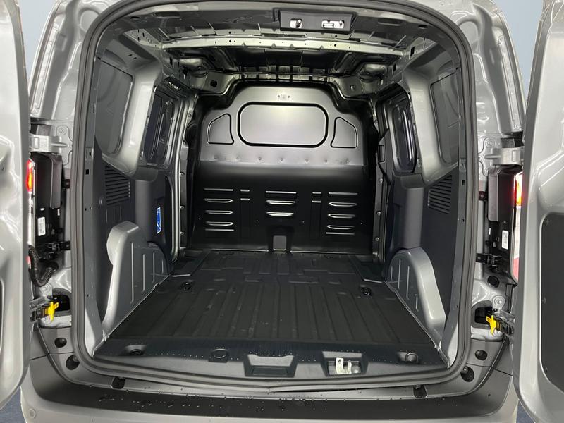 Ford Transit Courier · Trend · Bild 14