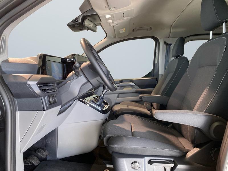 Ford Tourneo Custom · Titanium