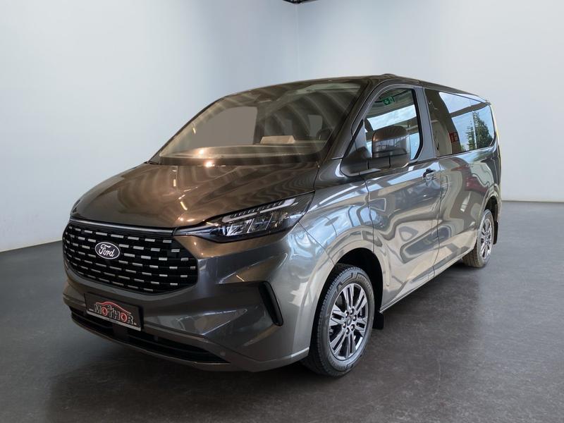 Ford Tourneo Custom · Titanium