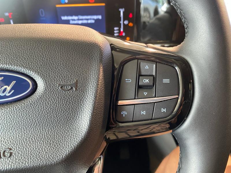 Ford Tourneo Custom · Titanium · Bild 18