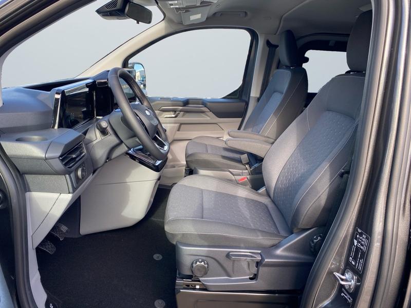 Ford Tourneo Custom · Titanium