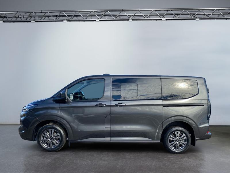 Ford Tourneo Custom · Titanium