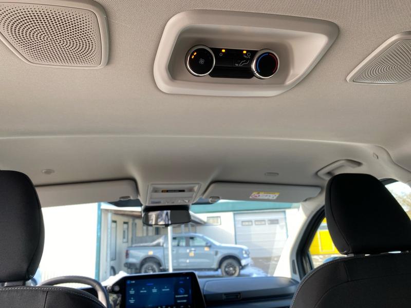Ford Tourneo Custom · Titanium · Bild 22
