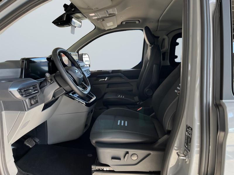 Ford Tourneo Custom · Active
