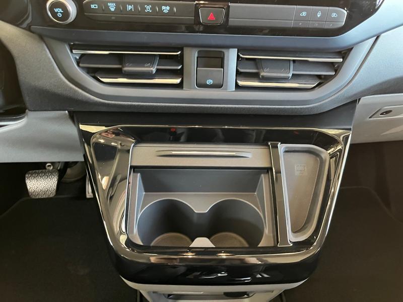 Ford Tourneo Custom · Active · Bild 9