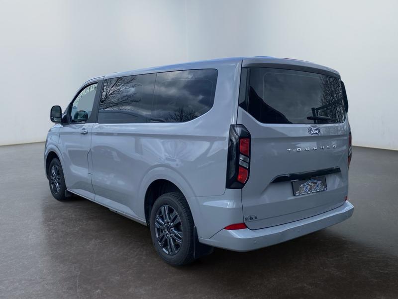 Ford Tourneo Custom · Titanium 320 L1