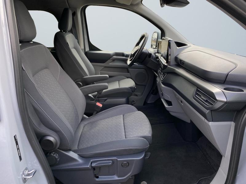 Ford Tourneo Custom · Titanium 320 L1 · Bild 15
