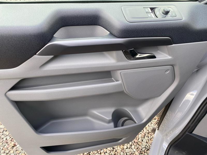 Ford Tourneo Custom · Titanium 320 L1 · Bild 20