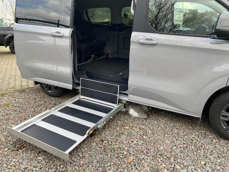 Ford Tourneo Custom · Titanium 320 L1