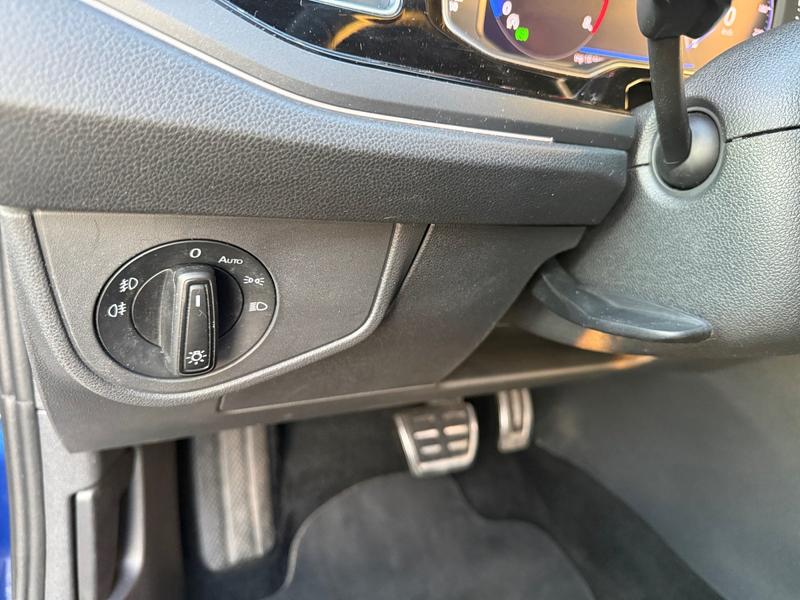 VW Taigo · R-Line · Bild 17