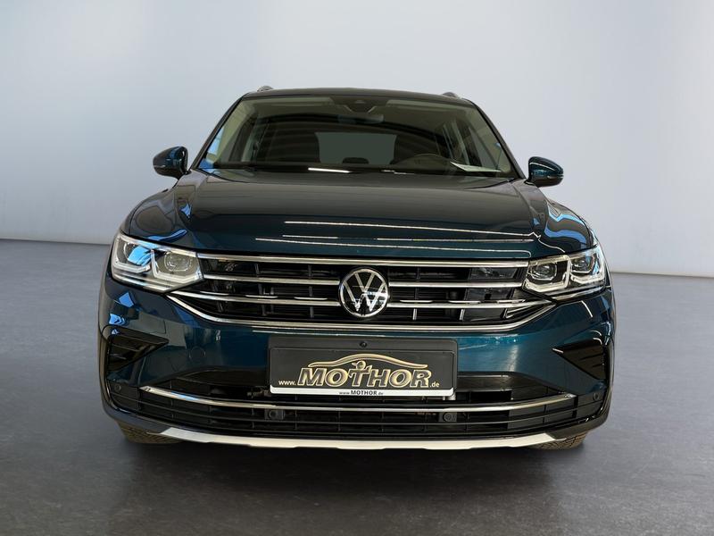 VW Tiguan · Elegance