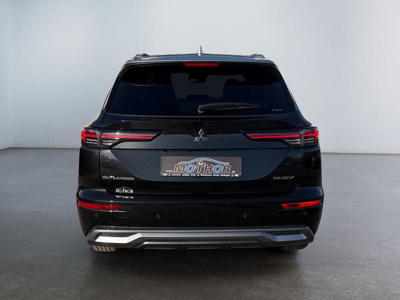 Mitsubishi Outlander · S-AWC Top