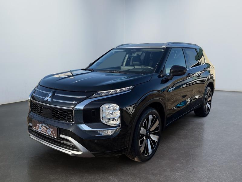Mitsubishi Outlander · S-AWC Top