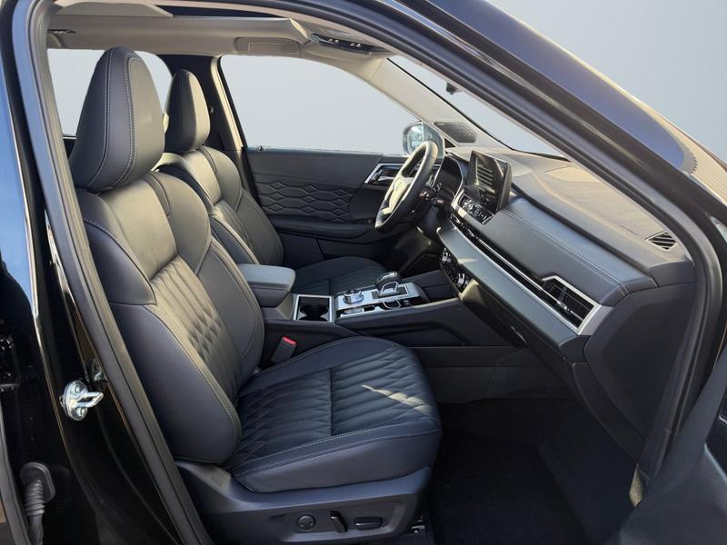 Mitsubishi Outlander · S-AWC Top · Bild 10