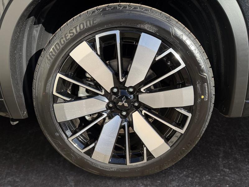 Mitsubishi Outlander · S-AWC Top · Bild 15