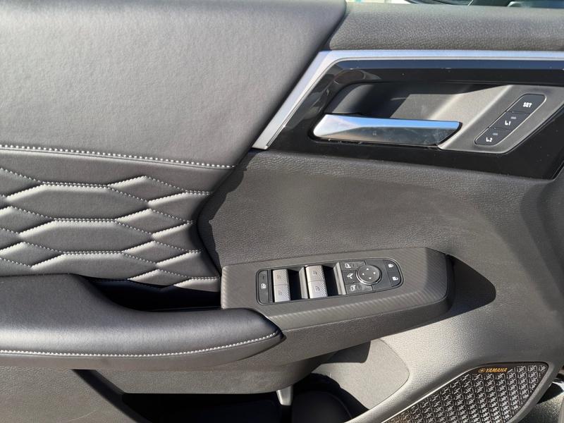 Mitsubishi Outlander · S-AWC Top · Bild 16