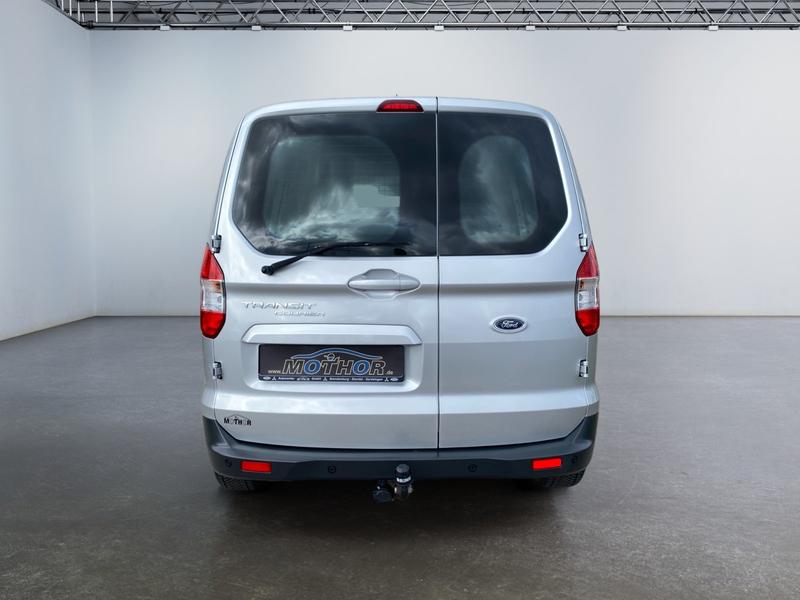 Ford Transit Courier · Limited