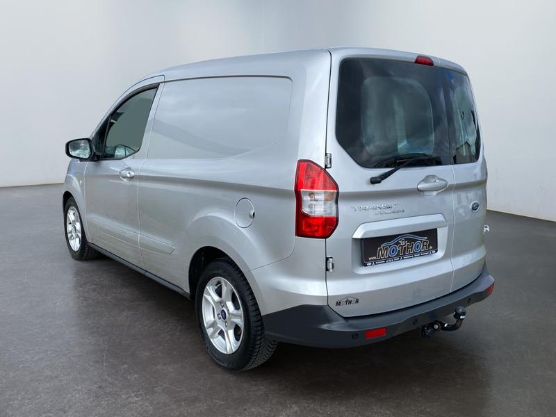 Ford Transit Courier · Limited