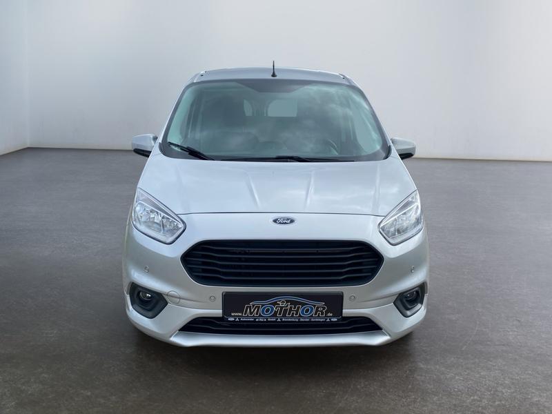 Ford Transit Courier · Limited