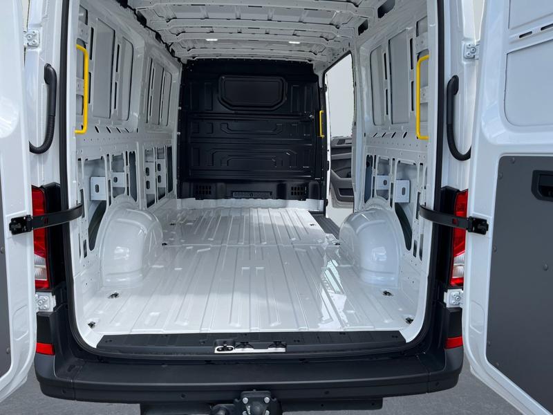 VW Crafter · 35 mittellang · Bild 13