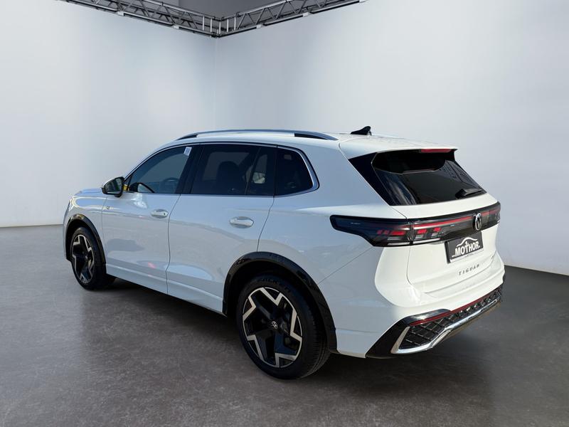VW Tiguan · R-Line