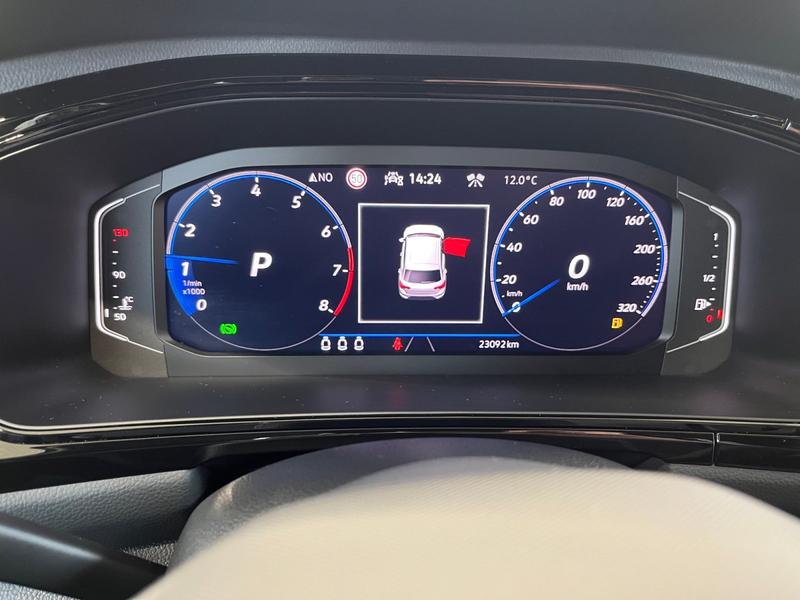 VW T-Roc · R · Bild 11