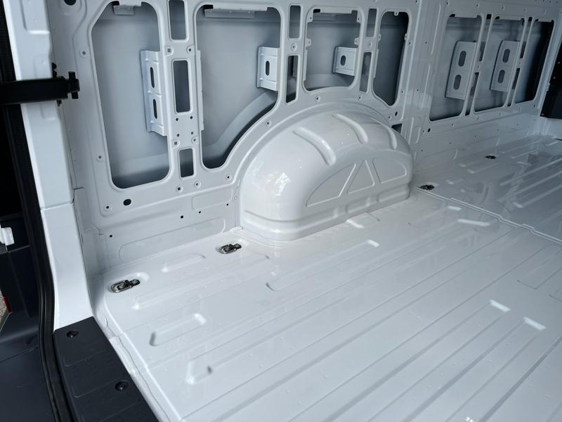 VW Crafter · 35 Kasten mittellang · Bild 16
