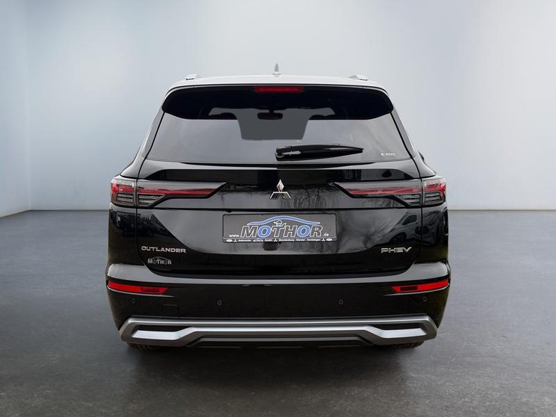 Mitsubishi Outlander · S-AWC Top