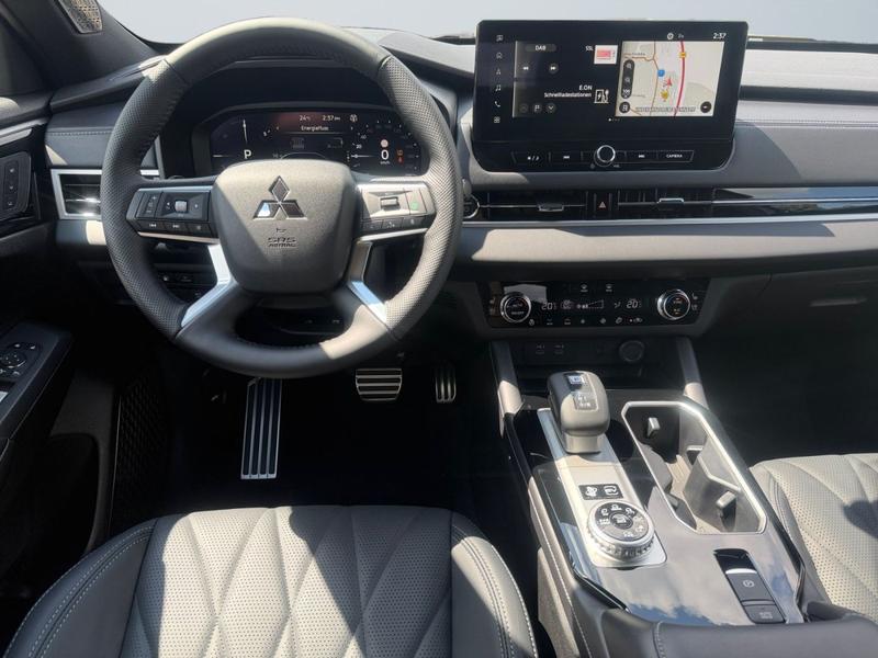 Mitsubishi Outlander · S-AWC Top · Bild 8