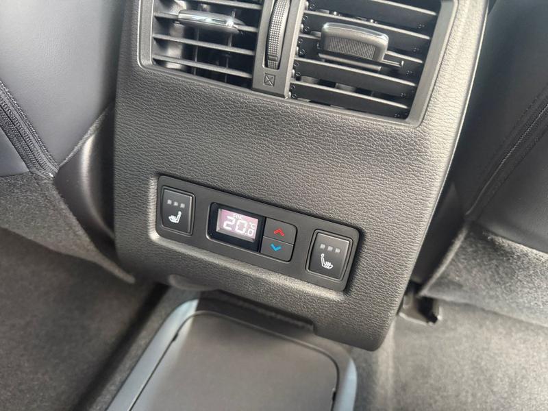 Mitsubishi Outlander · S-AWC Top · Bild 22